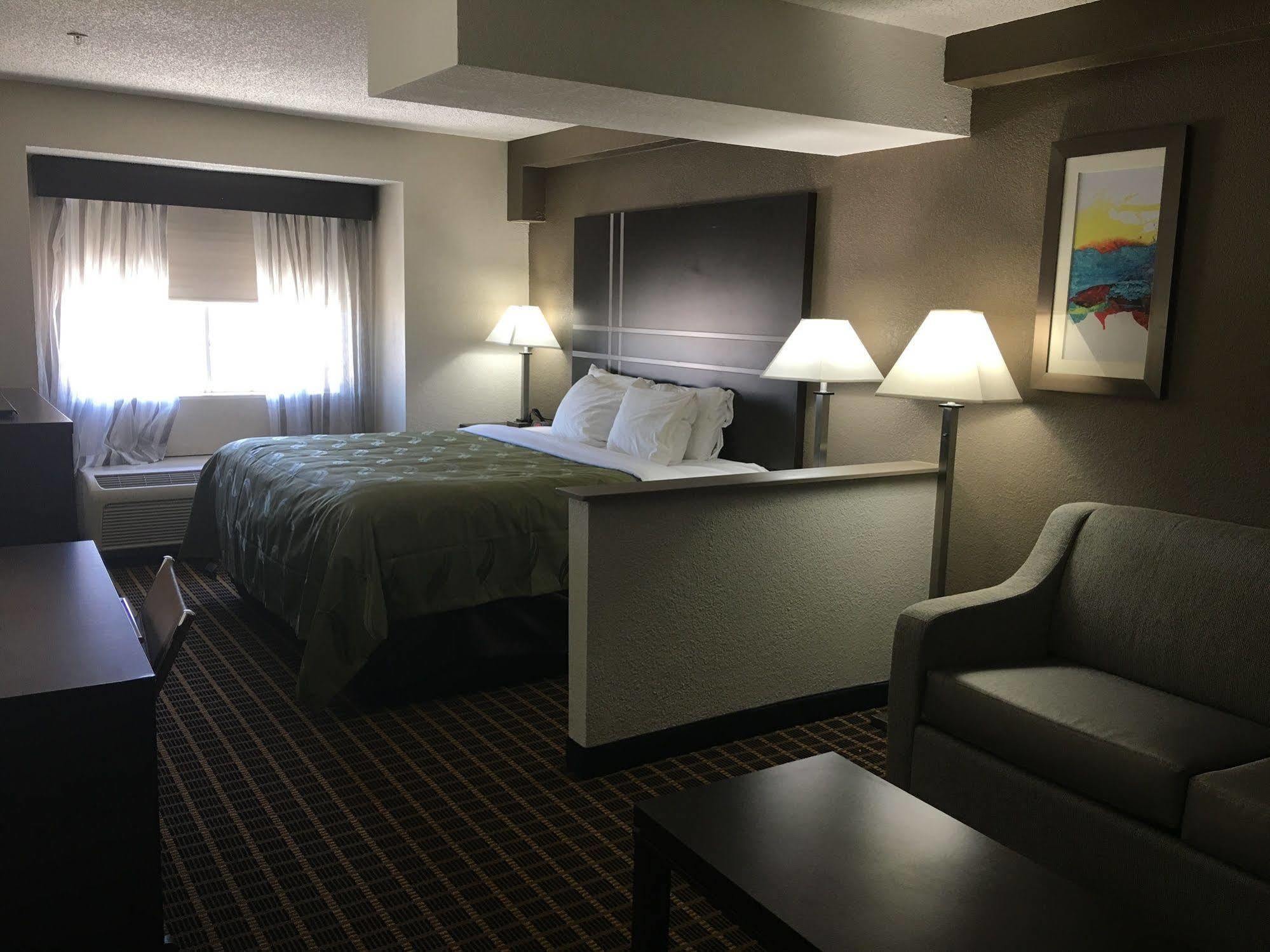 Quality Inn & Suites West El Paso I-10 Exterior foto
